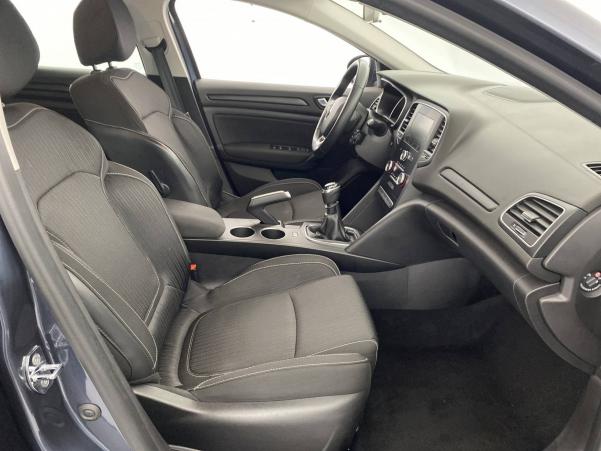 Vente en ligne Renault Megane 4 Mégane IV Berline Blue dCi 115 au prix de 17 790 €