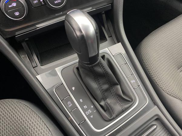 Vente en ligne Volkswagen Golf  1.5 TSI 150 EVO DSG7 au prix de 22 990 €