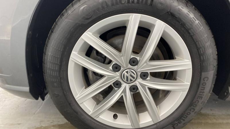 Vente en ligne Volkswagen Golf  1.5 TSI 150 EVO DSG7 au prix de 23 990 €