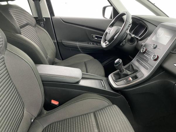 Vente en ligne Renault Scenic 4 Scenic TCe 140 Energy au prix de 18 890 €
