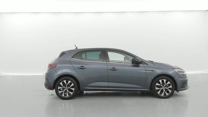 Vente en ligne Renault Megane 4 Mégane IV Berline Blue dCi 115 au prix de 19 680 €