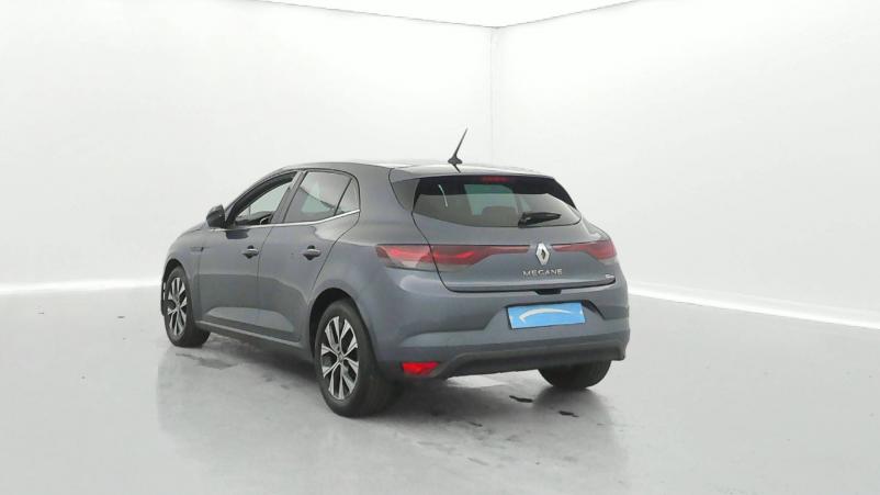 Vente en ligne Renault Megane 4 Mégane IV Berline Blue dCi 115 au prix de 19 680 €