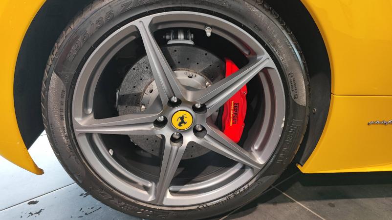 Vente en ligne Ferrari 458  4.5 V8 570ch au prix de 179 990 €