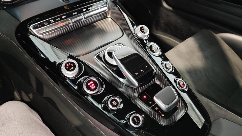Vente en ligne Mercedes AMG GT AMG GT R Coupe AMG Speedshift DCT au prix de 156 990 €