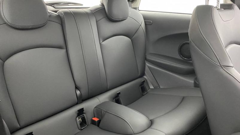 Vente en ligne Mini Mini Hatch 3 Portes Cooper 136 ch BVA7 au prix de 24 490 €