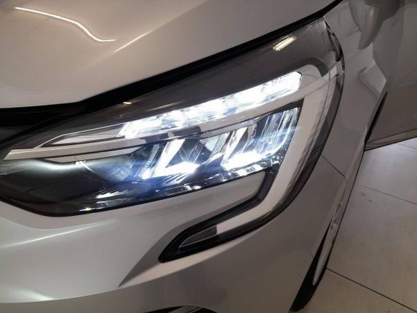 Vente en ligne Renault Clio 5 Clio TCe 100 GPL - 21N au prix de 16 490 €