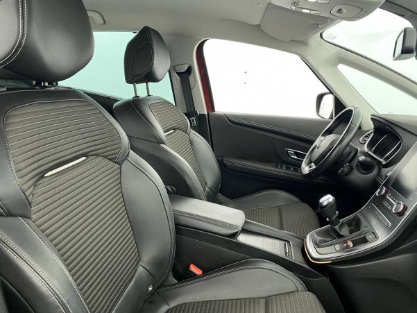 Vente en ligne Renault Scenic 4 Scenic TCe 140 FAP au prix de 19 990 €