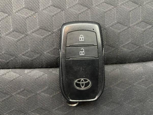 Vente en ligne Toyota Yaris Yaris Hybride 116h au prix de 18 990 €