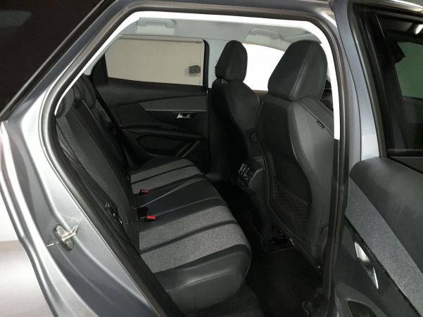 Vente en ligne Peugeot 3008  1.2 Puretech 130ch S&S BVM6 au prix de 21 390 €