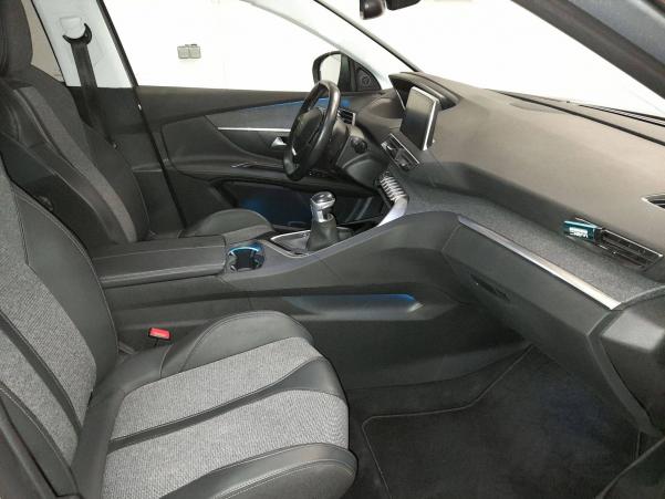 Vente en ligne Peugeot 3008  1.2 Puretech 130ch S&S BVM6 au prix de 21 390 €