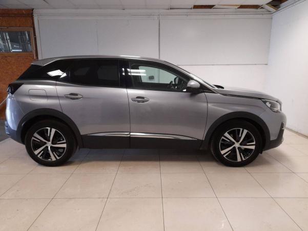 Vente en ligne Peugeot 3008  1.2 Puretech 130ch S&S BVM6 au prix de 21 390 €
