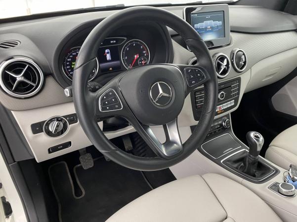 Vente en ligne Mercedes Classe B  180 d au prix de 20 990 €