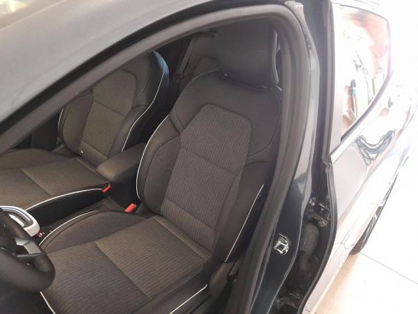 Vente en ligne Renault Clio 5 Clio TCe 100 GPL - 21N au prix de 17 990 €