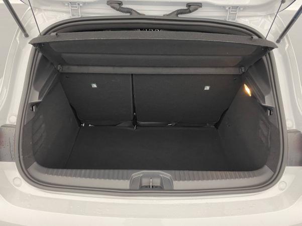 Vente en ligne Renault Clio 5 Clio TCe 140 - 21N au prix de 19 990 €