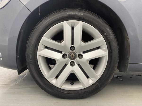 Vente en ligne Renault Clio 5 Clio TCe 100 au prix de 14 990 €