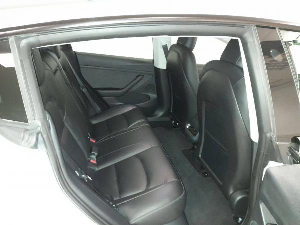 Vente en ligne Tesla Model 3  Autonomie Standard Plus RWD au prix de 40 970 €