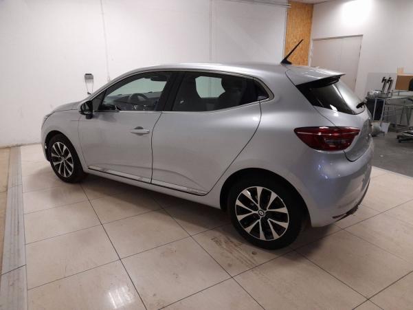Vente en ligne Renault Clio 5 Clio TCe 140 - 21N au prix de 20 490 €
