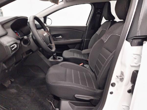 Vente en ligne Dacia Jogger  Hybrid 140 7 places au prix de 25 839 €