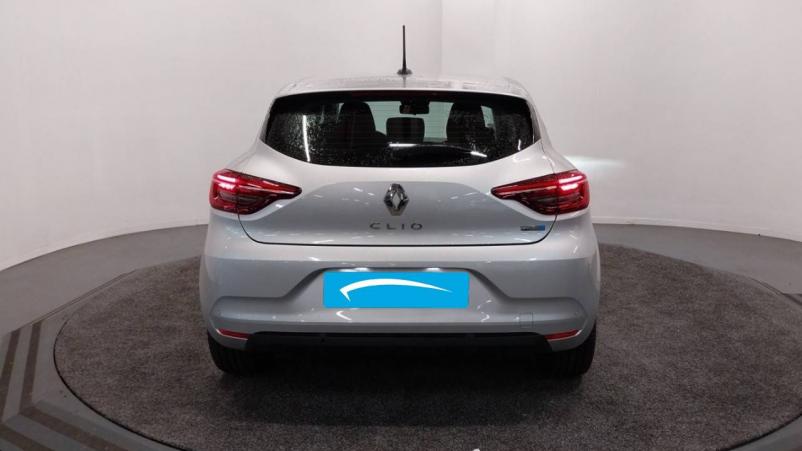 Vente en ligne Renault Clio 5 Clio E-Tech 140 - 21 au prix de 15 900 €