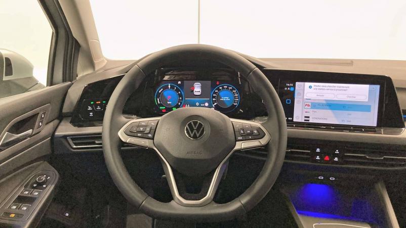 Vente en ligne Volkswagen Golf  1.4 Hybrid Rechargeable OPF 204 DSG6 au prix de 25 900 €