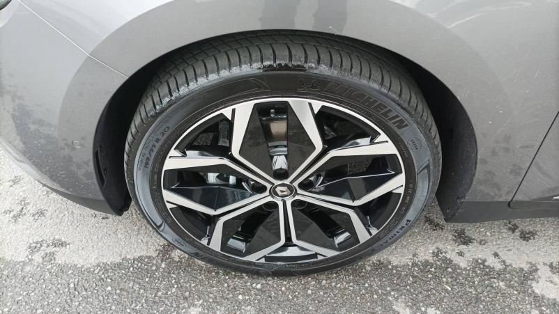 Vente en ligne Renault Scenic 4 Scenic TCe 140 au prix de 25 990 €