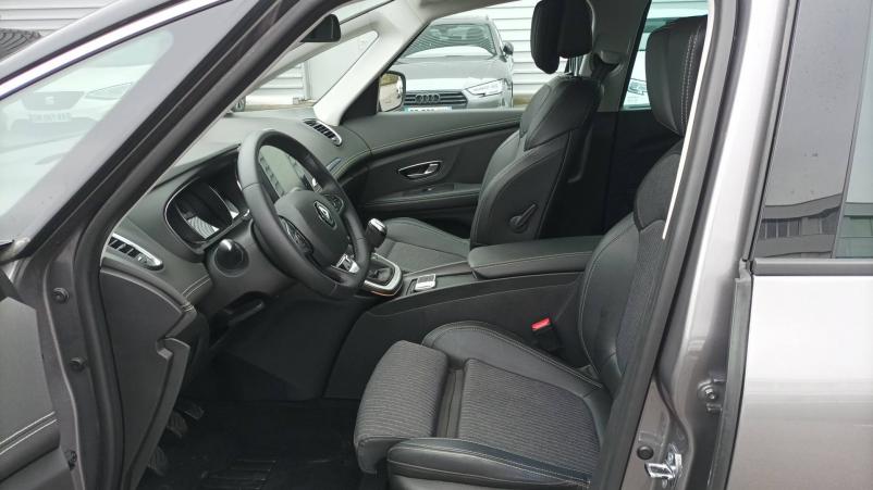 Vente en ligne Renault Scenic 4 Scenic TCe 140 au prix de 25 990 €