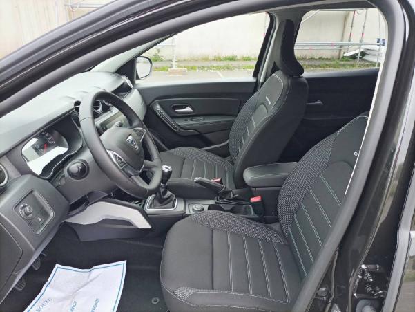 Vente en ligne Dacia Duster  Blue dCi 115 4x4 au prix de 23 390 €