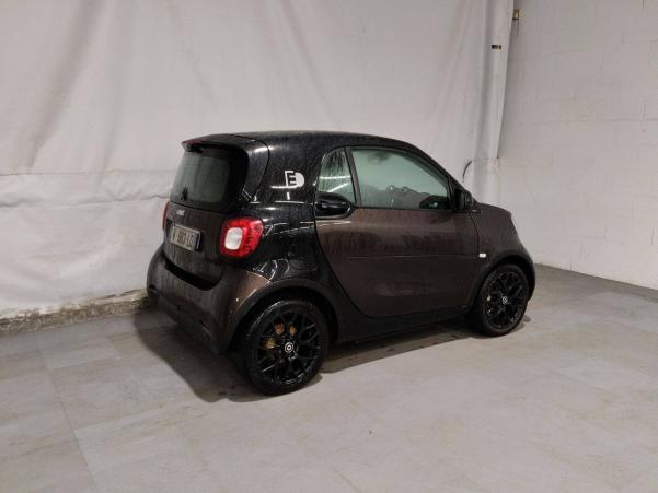 Vente en ligne Smart ForTwo Coupe Fortwo Coupé 82 ch Electrique BA1 au prix de 11 990 €