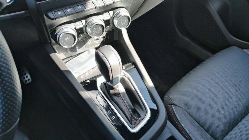 Vente en ligne Renault Arkana  TCe 140 EDC FAP - 21B au prix de 27 590 €