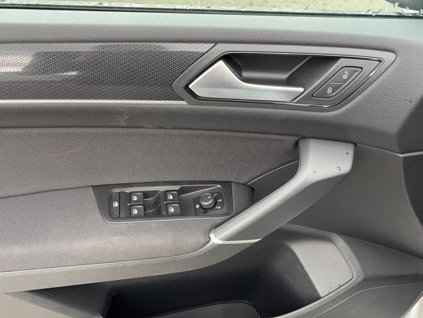 Vente en ligne Volkswagen Touran  2.0 TDI 150 7pl au prix de 32 990 €
