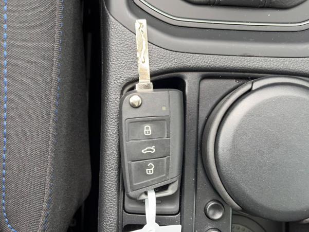 Vente en ligne Volkswagen Touran  2.0 TDI 150 7pl au prix de 32 990 €