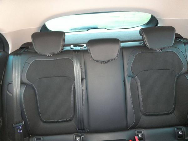 Vente en ligne Renault Megane 4 Mégane IV Berline Blue dCi 115 au prix de 19 990 €