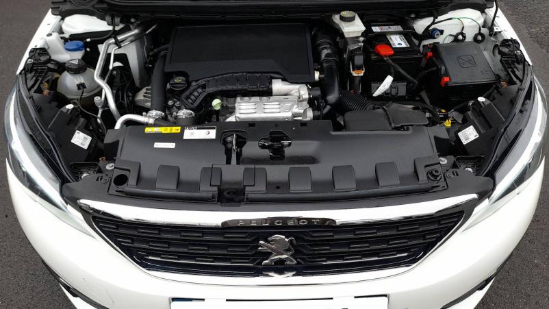 Vente en ligne Peugeot 308  PureTech 130ch S&S BVM6 au prix de 17 390 €