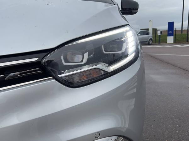 Vente en ligne Renault Grand Scenic 4 Grand Scenic TCe 160 EDC au prix de 34 990 €