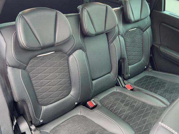 Vente en ligne Renault Grand Scenic 4 Grand Scenic TCe 160 EDC au prix de 34 990 €