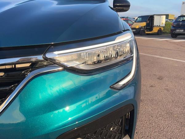 Vente en ligne Renault Arkana  E-Tech 145 - 21B au prix de 33 990 €