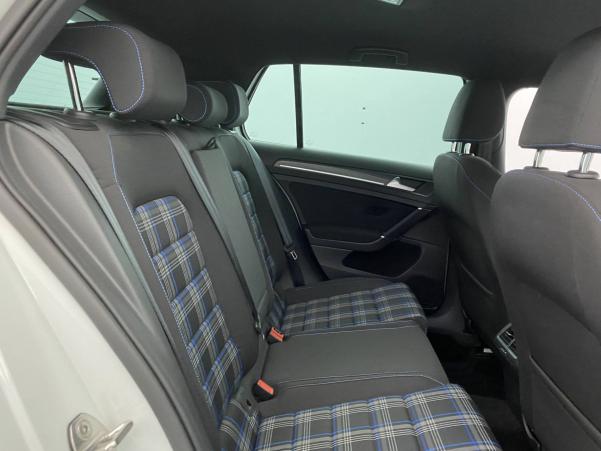 Vente en ligne Volkswagen Golf  Hybride Rechargeable 1.4 TSI 204 DSG6 au prix de 28 990 €