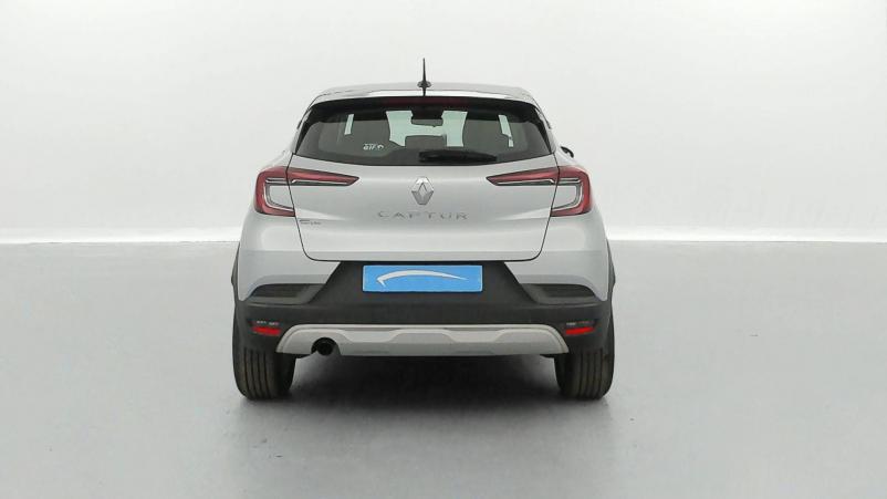 Vente en ligne Renault Captur  Blue dCi 115 EDC au prix de 15 990 €
