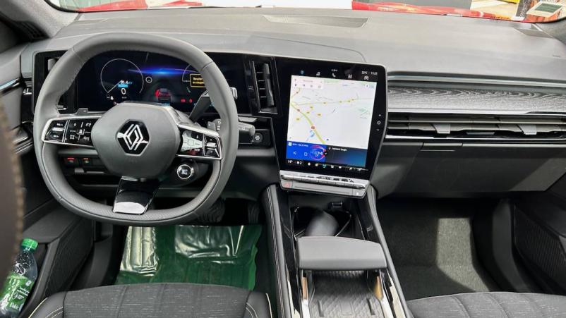Vente en ligne Renault Austral  E-Tech hybrid 200 au prix de 41 900 €