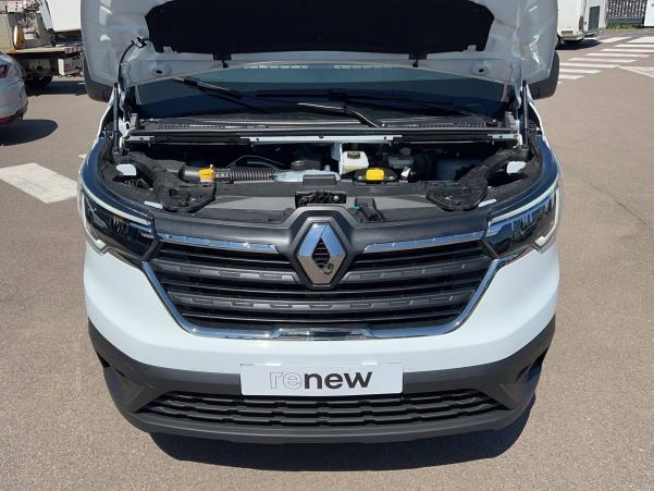 Vente en ligne Renault Trafic 3 Fourgon TRAFIC FGN L1H1 2800 KG BLUE DCI 110 au prix de 28 990 €