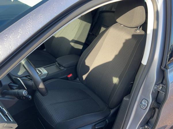 Vente en ligne Peugeot 308 308 BlueHDi 130ch S&S EAT8 au prix de 17 990 €