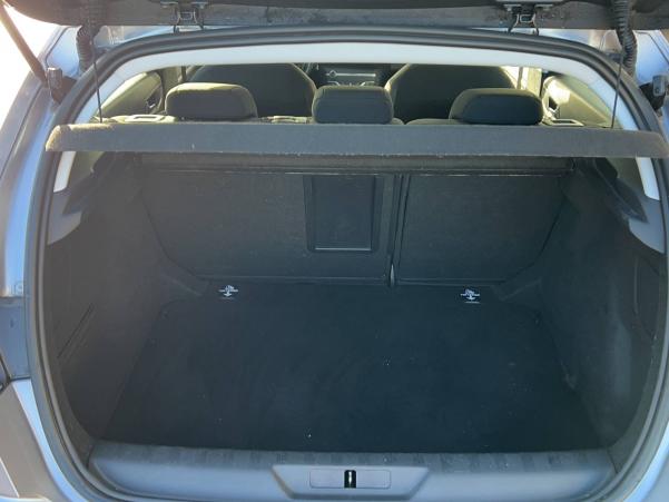 Vente en ligne Peugeot 308 308 BlueHDi 130ch S&S EAT8 au prix de 17 990 €