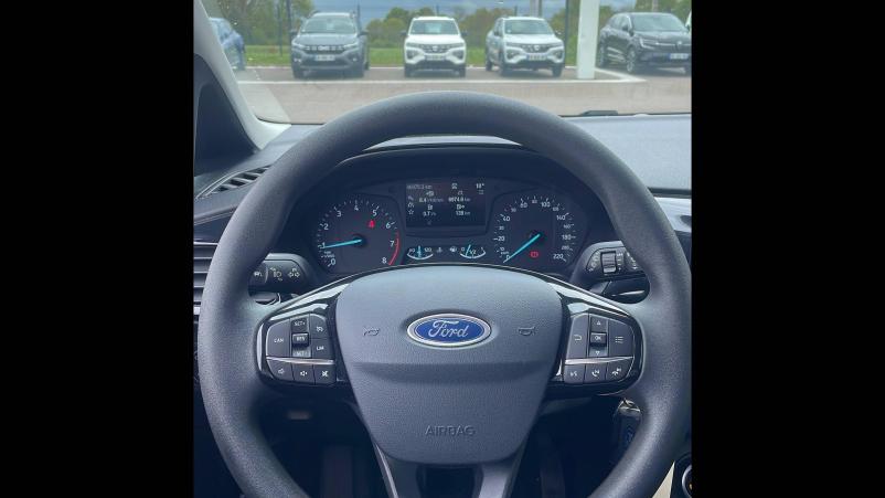 Vente en ligne Ford Fiesta  1.1 85 ch BVM5 au prix de 12 990 €