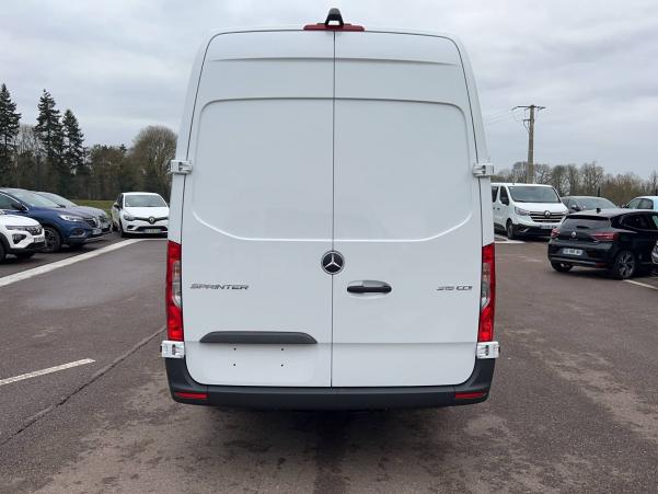 Vente en ligne Mercedes Sprinter Fourgon SPRINTER FGN 315 CDI 43 3.5T RWD au prix de 49 990 €