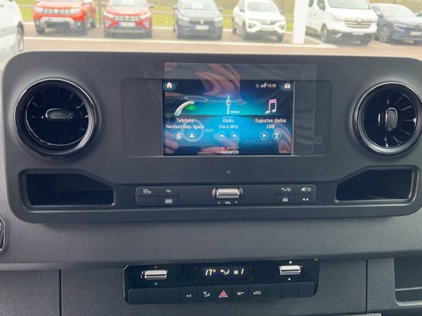 Vente en ligne Mercedes Sprinter Fourgon SPRINTER FGN 317 CDI 43 3.5T RWD au prix de 50 990 €