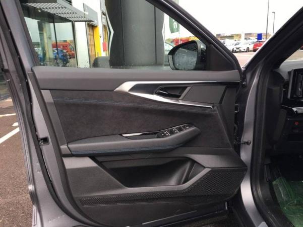 Vente en ligne Renault Austral  E-Tech hybrid 200 au prix de 40 490 €