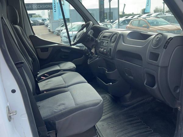 Vente en ligne Renault Master 3 Fourgon MASTER CC PROPULSION L2 3.5t dCi 130 E6 au prix de 26 990 €