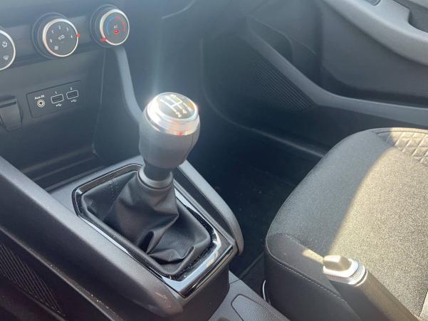 Vente en ligne Renault Clio 5 Clio SCe 65 - 21N au prix de 14 990 €