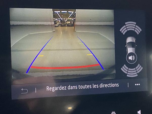 Vente en ligne Renault Clio 5 Clio E-Tech 140 - 21N au prix de 20 990 €