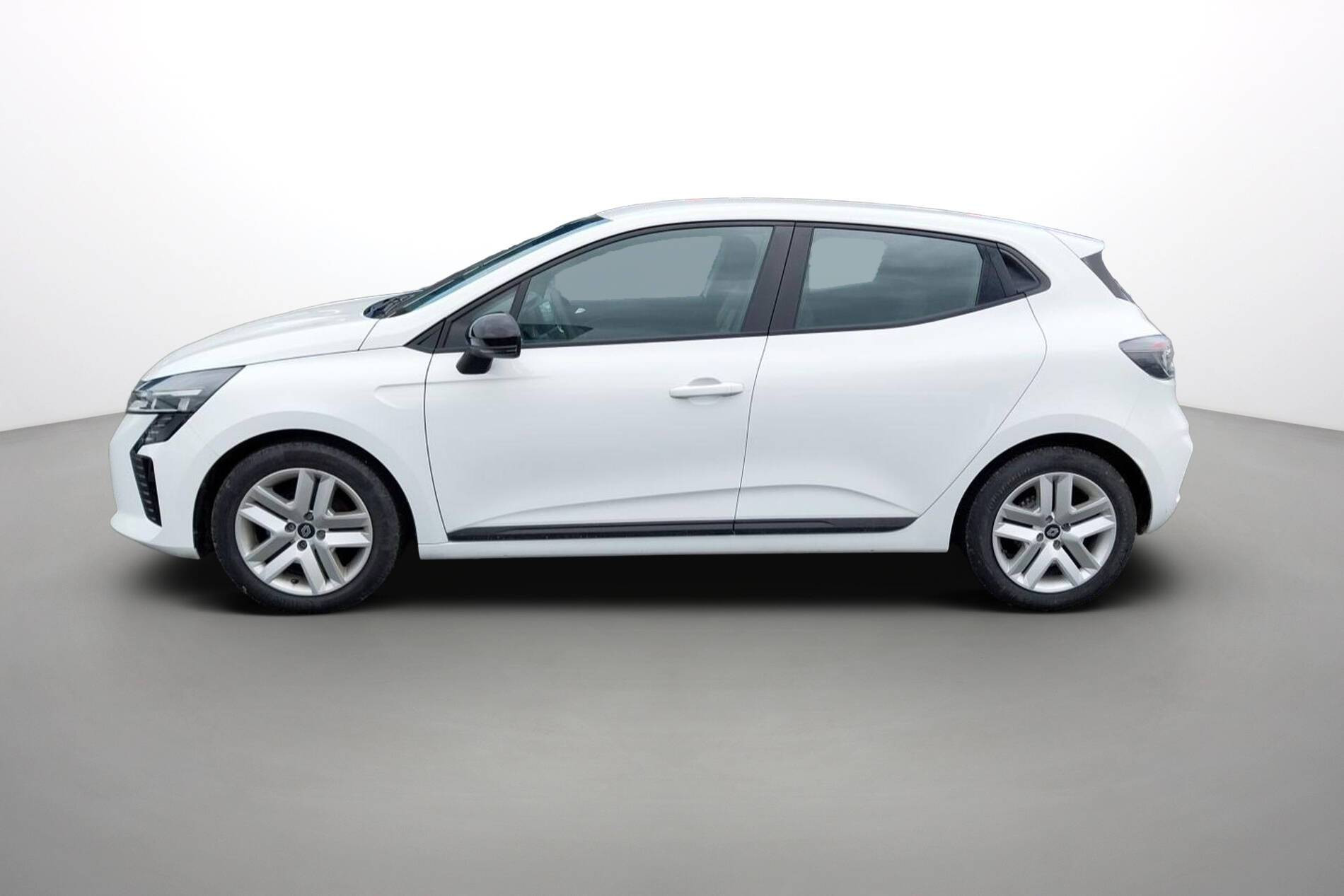 Vente en ligne Renault Clio 5 Clio TCe 90 au prix de 14 990 €